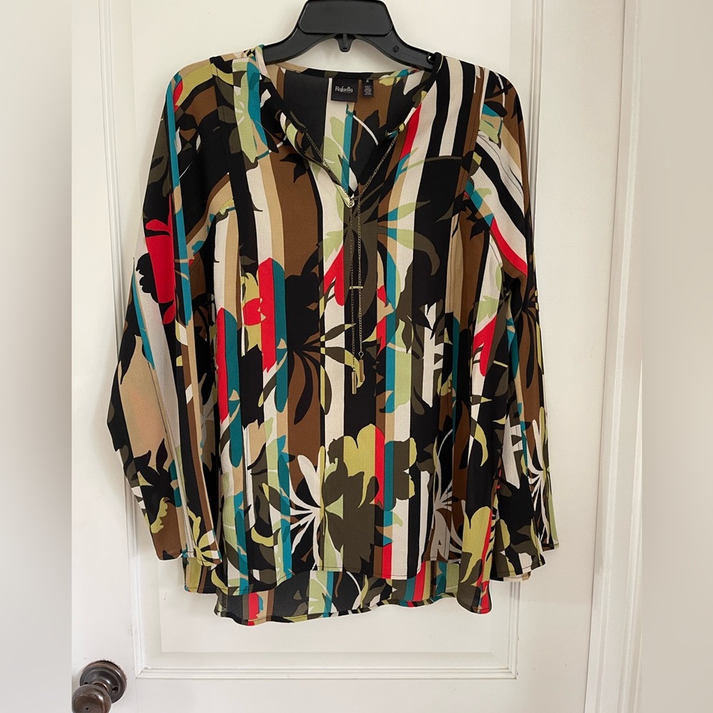 Rafaella blouse NWT size M print.
